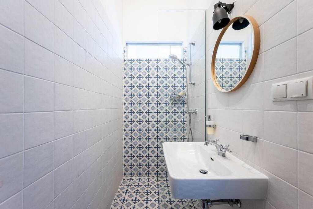 Lite 1Br Near Metro & Center By Hm Apartment Vienna Exterior photo